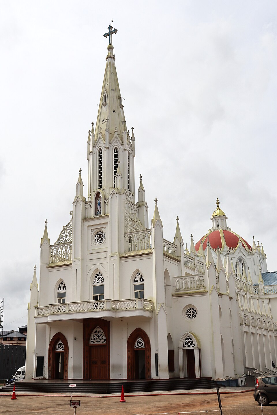 Our Lady of Lourdes Metropolitan Cathedral（India）