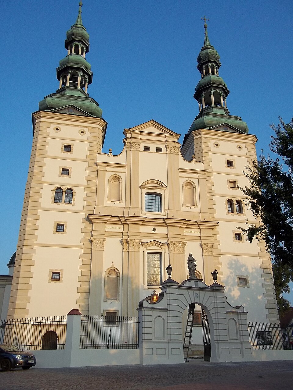 Cathedral Basilica of the Assumption of the Blessed Virgin Mary, Łowicz（Poland）