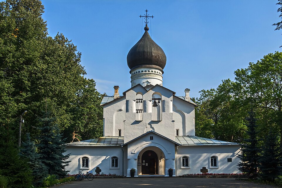 Church of Dzerzhavnaya Icon of Our Lady in Gdov（Russia）