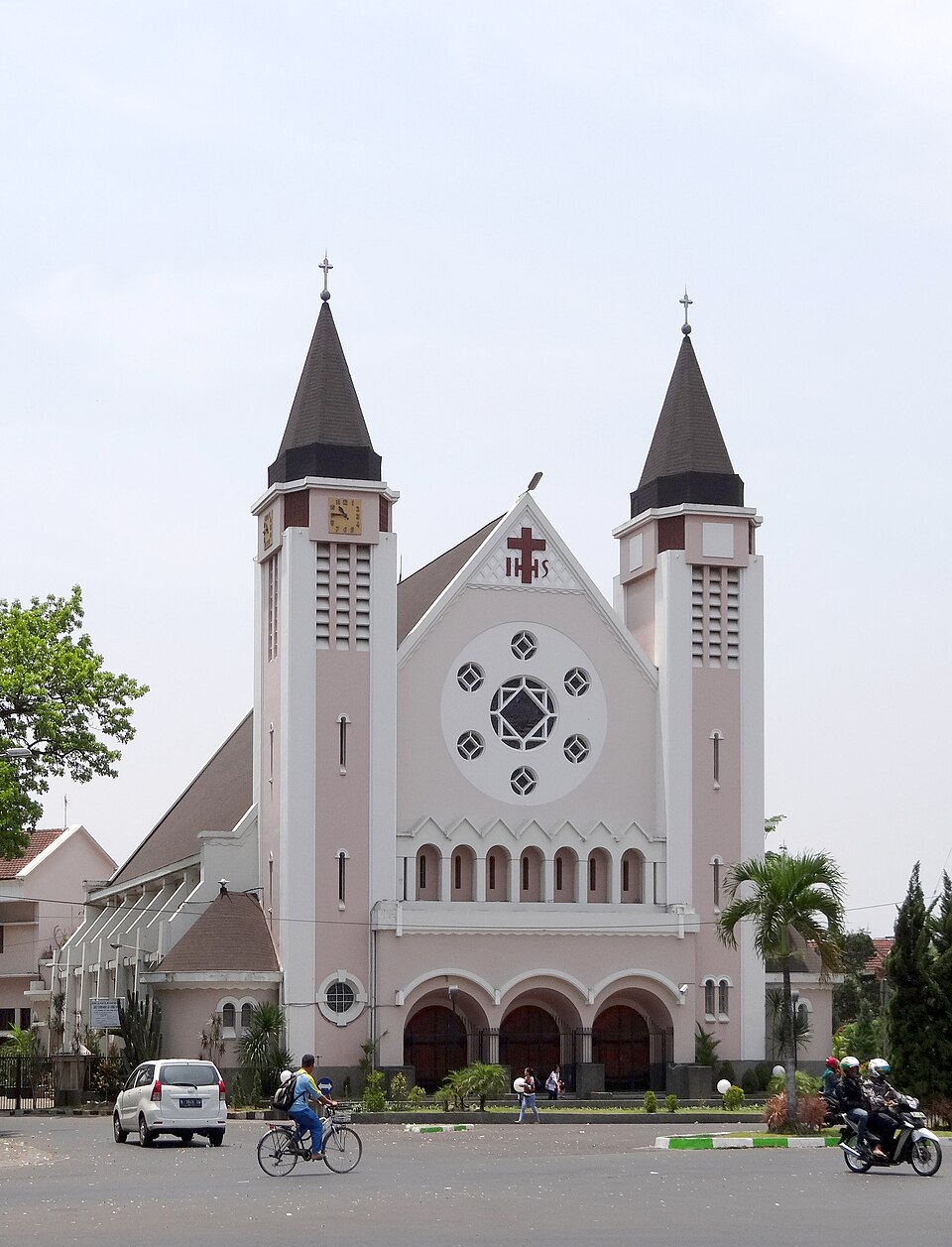 Cathedral of Our Lady of Mount Carmel, Malang（Indonesia）