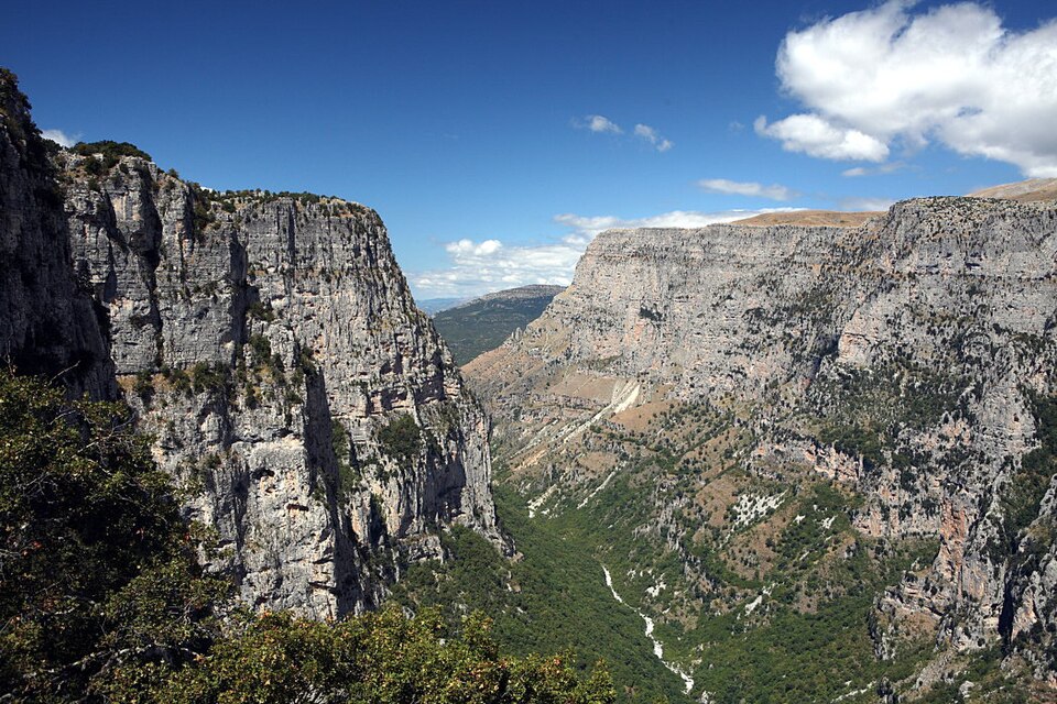 Vikos–Aoös National Park（Greece）