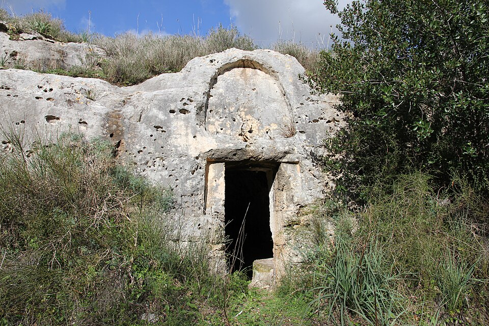 domus de janas（Italy）