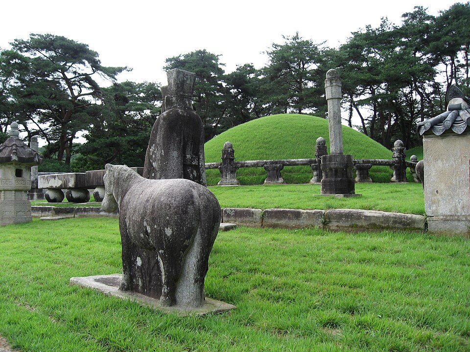 Royal Tombs of the Joseon Dynasty（South Korea）