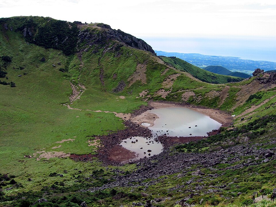 Jeju Volcanic Island and Lava Tubes（South Korea）