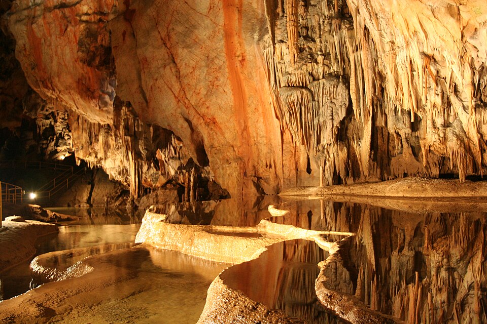 Caves of Aggtelek Karst and Slovak Karst（Hungary）