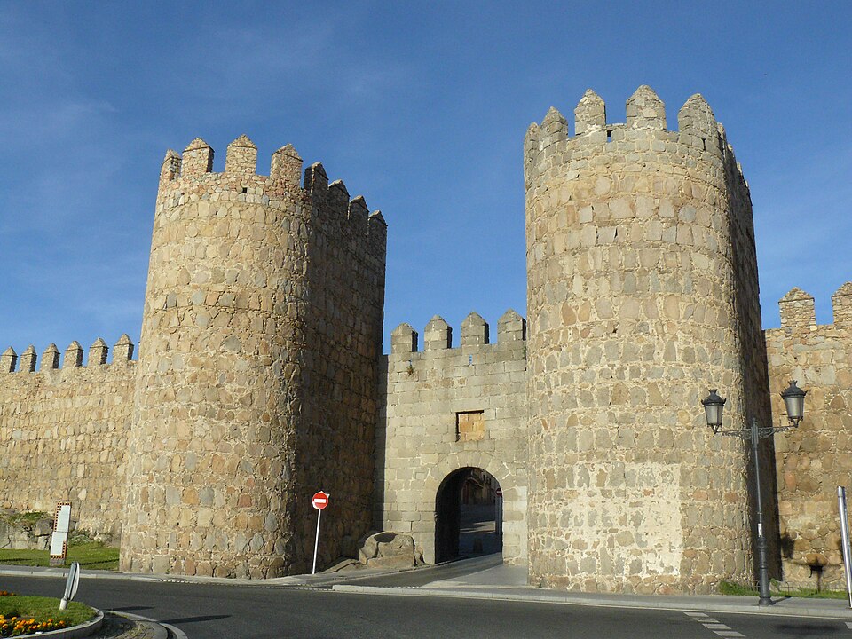 Walls of Ávila, Puerta del Puente（Spain）