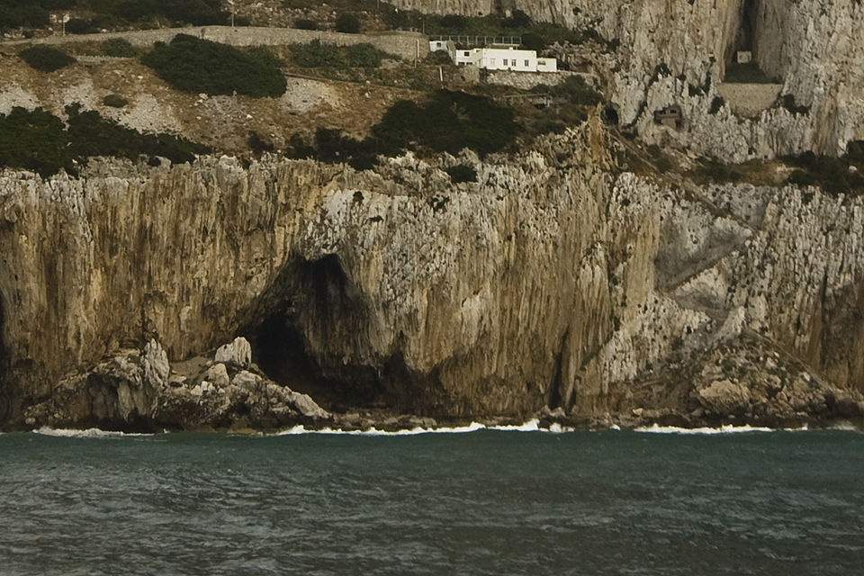 Gorham's Cave complex（United Kingdom）