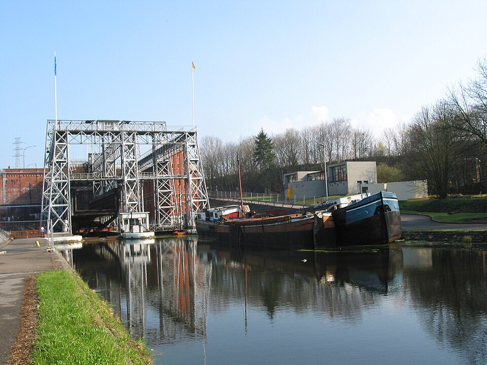 lifts on the old Canal du Centre（Belgium）