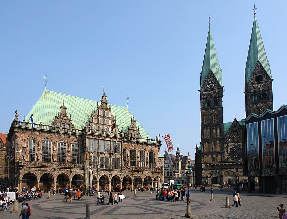 Town Hall and Roland on the Marketplace of Bremen（Germany）