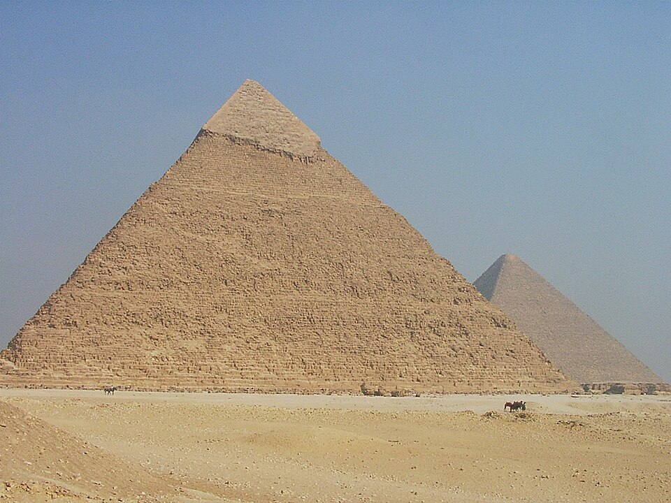 Memphis and its Necropolis – the Pyramid Fields from Giza to Dahshur（Egypt）